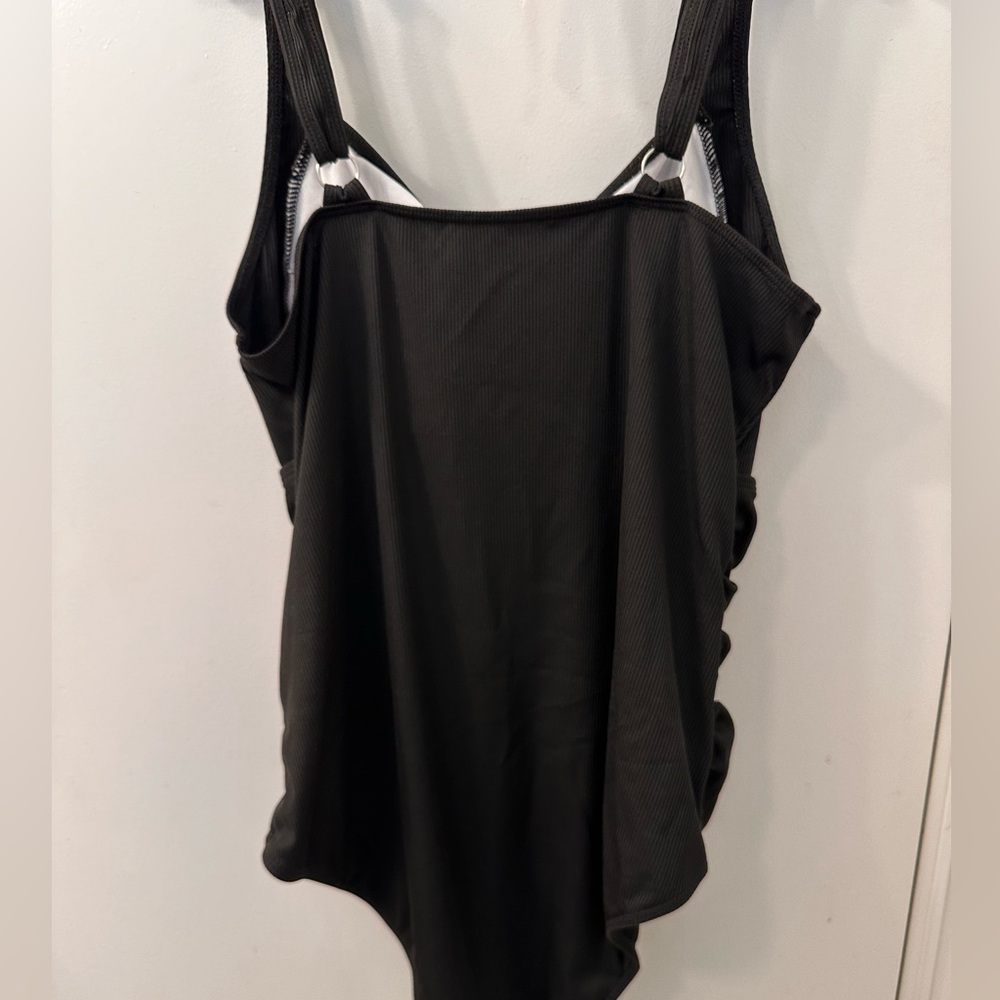 New SHEIN Black One-Piece Ruched Swimsuit 2X - Picture 3 of 5